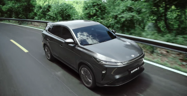 自驾川西高原，这台车让我成了朋友圈最靓的仔