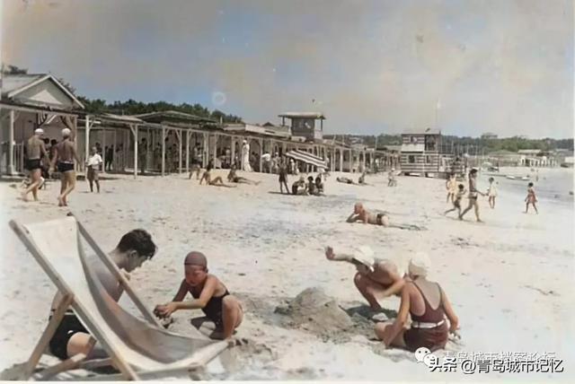 1934年，青岛第二、第三、第四海水浴场同时开始建设