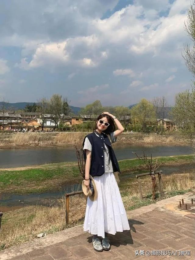 站着拍全身照怎么摆姿势？9个全身照站姿，又美又自然