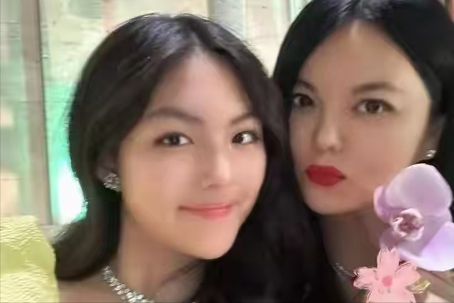 被禁止关注不到两天，李湘被扒底朝天，远不止高调炫富那么简单