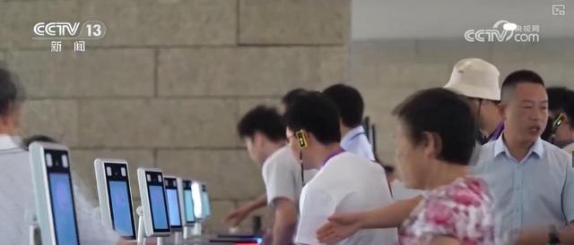 “潮”出消费新活力！文化IP跨界创新赋能传统文化全龄段“活态传承”