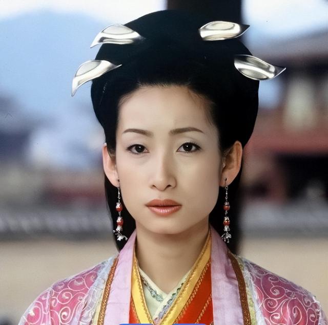 明明长相“磕碜”，却偏要尬演“第一美人”，这6位女星真不害臊