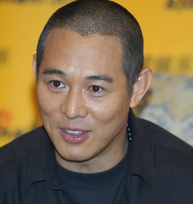 “换心	”传闻真相大白仅1月，李连杰官宣3大喜讯 野心太大藏不住了