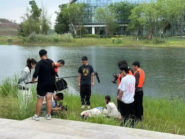 为什么是“天府卫星城”？