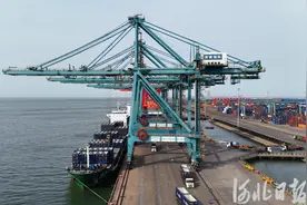 冀陕陆海联动再升级！“陕西榆林—黄骅港—华南”集装箱海铁联运班列开通图片