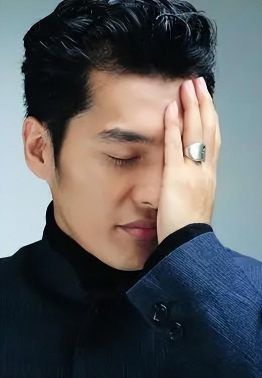 拆迁款900万都给儿子，父亲70大寿六姐妹都没回，5个月后儿子懵了