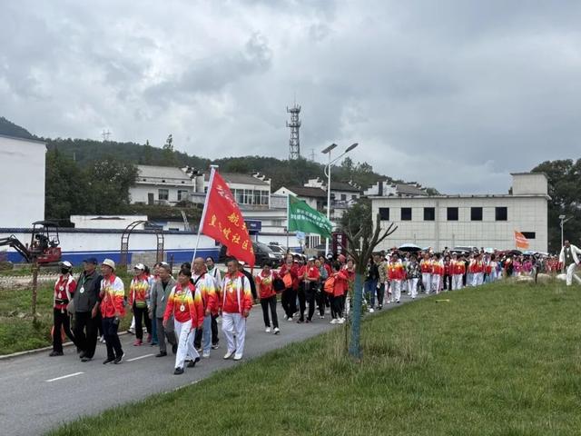 陕西首趟，环保旅游列车发车！