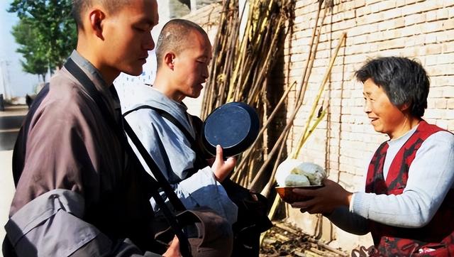 越扒越有！少林寺刚被调查不久，灵隐寺也上了热搜，方丈生活被曝