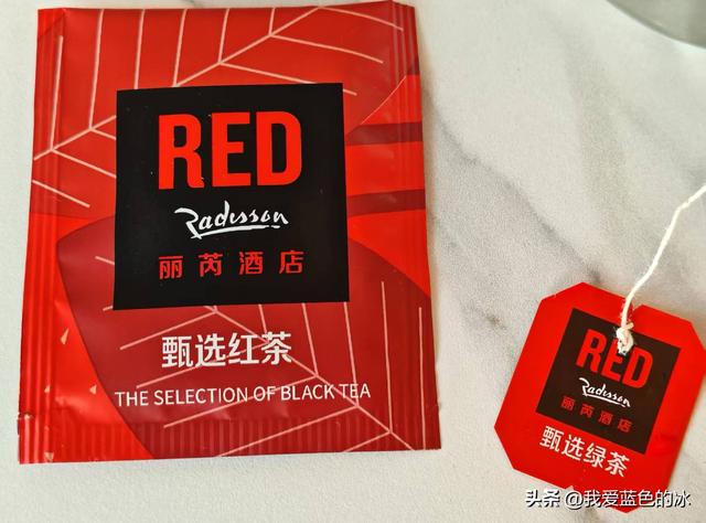 在广州入住这家酒店寻找“RED”，想起了大家来找茬游戏