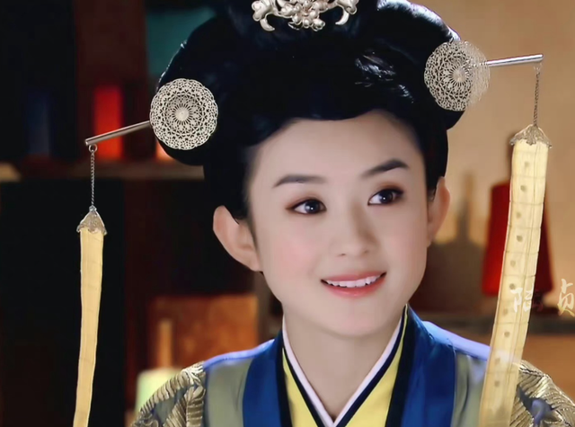 冯绍峰也没想到，被官媒高调官宣喜讯的赵丽颖，证实陈晓没说错