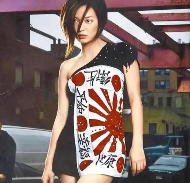 拔出萝卜带出泥！49岁赵薇近况被曝，原来圈内封杀只是冰山一角