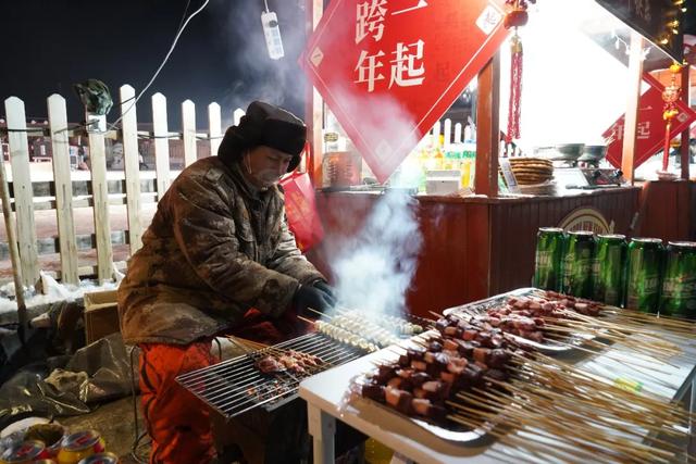【活动预告】篝火映雪山，新年赴星河！可可托海镇跨年狂欢夜邀您共赴冰雪之约