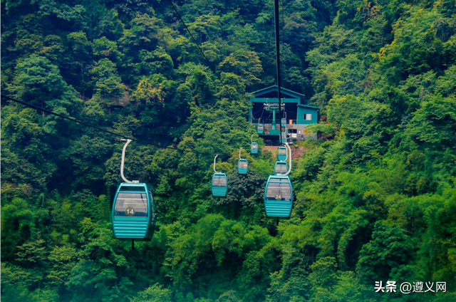 跟着赛事游遵义｜赴一场赤水丹霞山系美学邀约