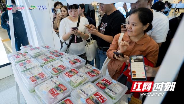 不卷明星卷民心，一场文旅的“返璞归真”