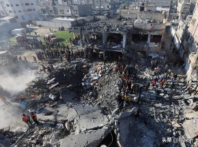 出大事了，美发动大规模空袭，70个目标被摧毁，特朗普紧急表态