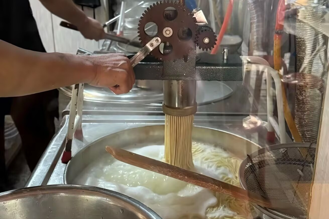 这座山西三朝古都，还是不输西安的碳水王国