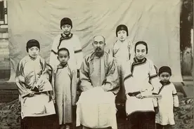 民国规定一夫一妻，为何很多人有很多姨太太？民国的法律解释绝了图片