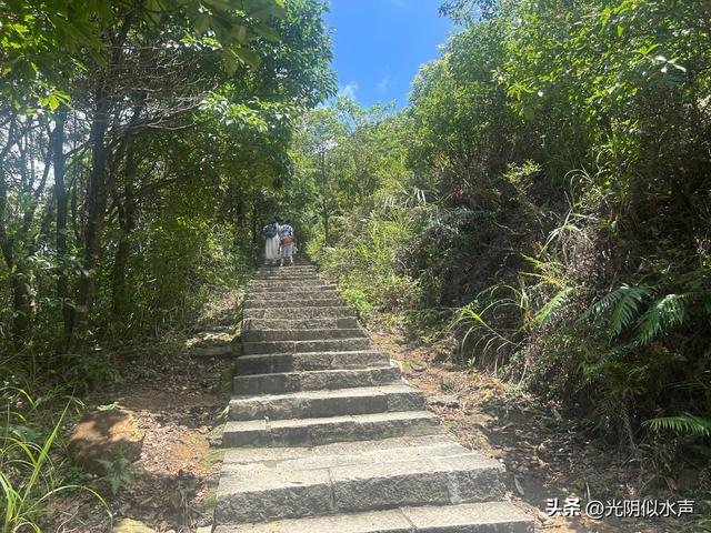 深圳游记:梅沙尖和云海广场的山与海