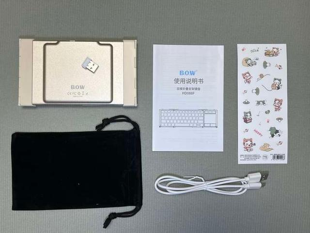 轻盈折叠，畅连三设备，BOW三折叠蓝牙键盘测评