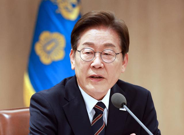 特朗普亲自催债，日韩就算掏空家底，9000亿美元也得交到美国手里