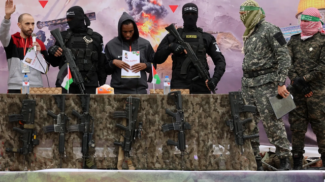 停火协议埋雷！加沙三套生存方案曝光，中东火药桶将重燃