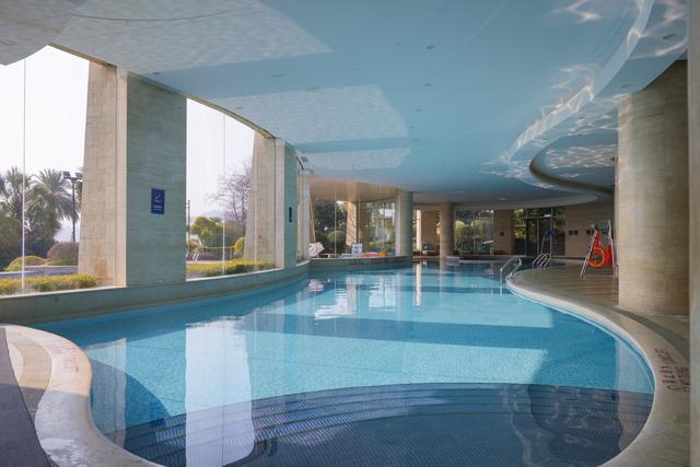 冬日暖阳里的湖畔旅居｜千岛湖滨江希尔顿度假体验