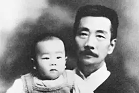 郭沫若四字嘲讽鲁迅，鲁迅加一字回怼，二人恩怨终得和解？？图片