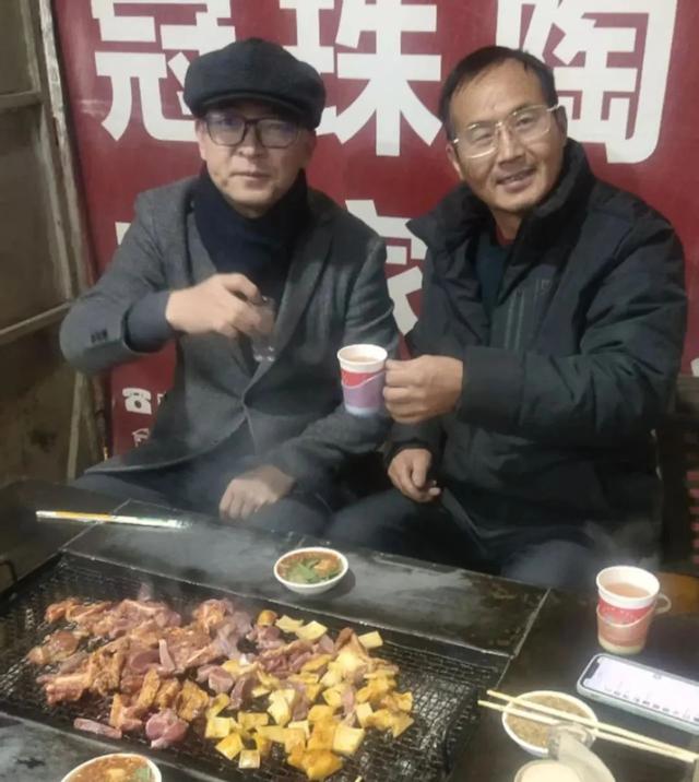 前年岁末赴丽江：纳西战友一句“城是柔软的”，融化了老兵心…