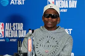谁是NBA的门面，这事儿怎么又吵起来了？图片