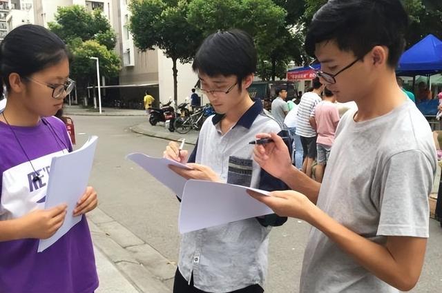 大学毕业后才发现，“文科生”和“理科生”的差距，不只是工资