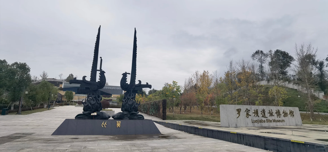 比成都好吃10倍！这座鲜有游客的川东小城，美食遍地，美景小众！