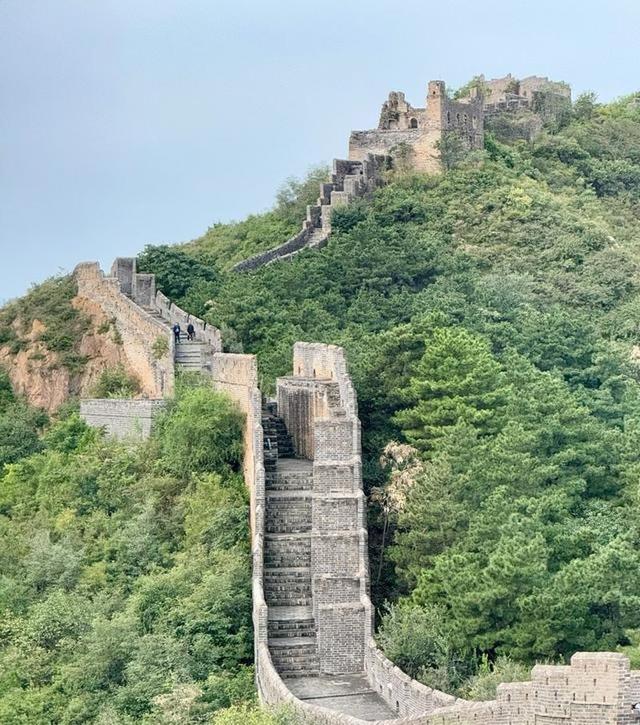 我是四川人	，逛完承德金山岭长城，忍不住讲5点印象	。