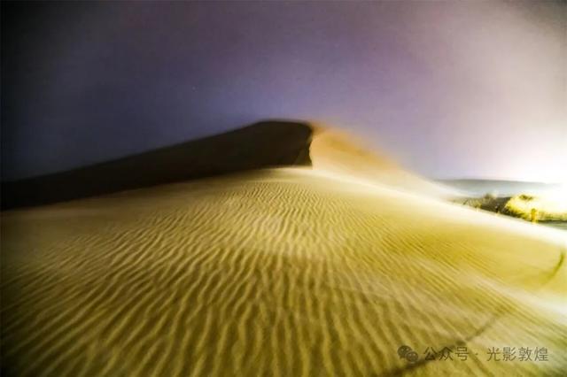 【敦煌第二场雪】月牙泉风雪交加景致极为震撼