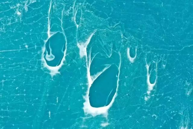 西藏冬日的冰湖仙境，堪比贝加尔湖！