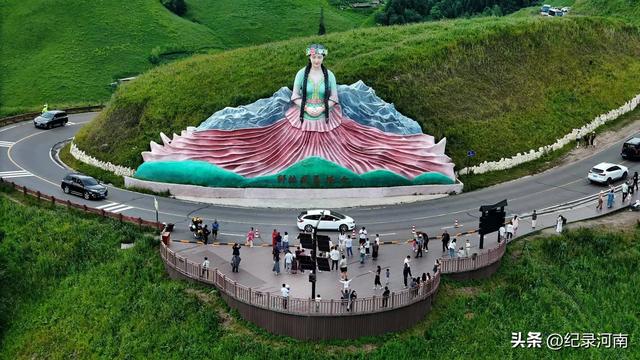 新疆维吾尔族自治区不虚此行旅游开发很好大美独库公路一天有四季