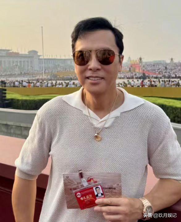 阅兵刚结束没几天，恶心的一幕上演了，这5位明星竟躺着中枪！