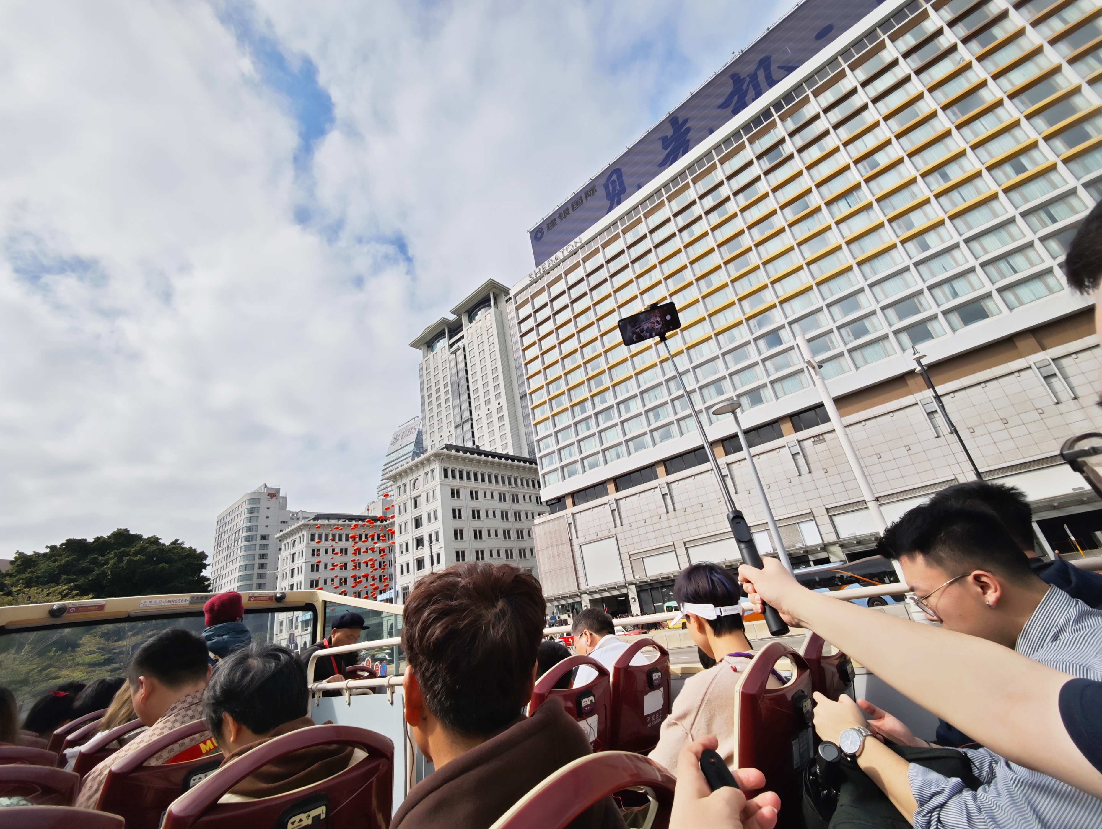 带着小米变焦支架自拍杆2,25年首次出游香港澳门