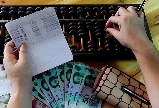 马云预言应验了？2025下半年手中有存款的人，或面临3大现实？