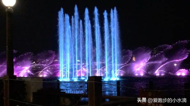 杭州西湖音乐喷泉：西子湖畔的水舞诗篇