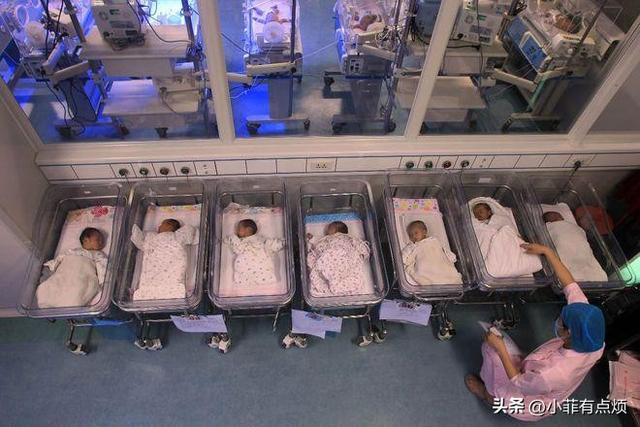 中国三年内男性数量对比，22年减少105万，23年少174万，24年呢？