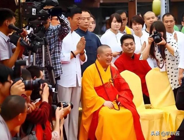 拔出萝卜带出泥，佛协对释永信再下重手，“遮羞布”彻底被撕开