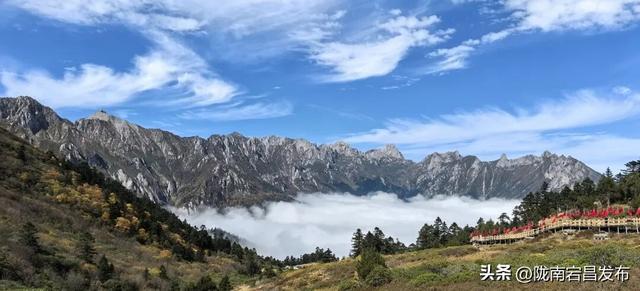 国庆登雷古山：红染群山处 云海伴咖啡