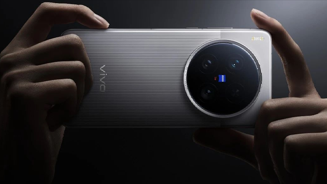 普及2亿潜望长焦！旗舰大杯影像规格曝光，vivo X300 Pro稳了