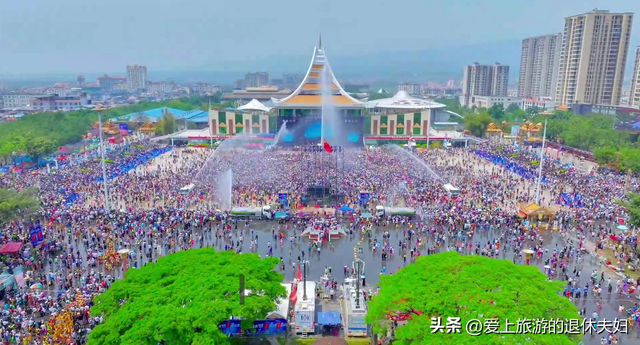 云南德宏州：有边境城瑞丽、首府芒市，还有众多美食、民族节日