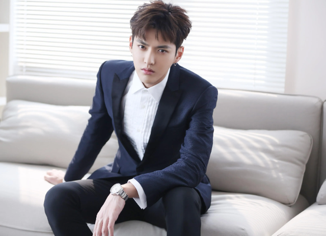 再无翻身路，入狱4年吴亦凡再迎噩耗，法院出手	，表哥被牵连