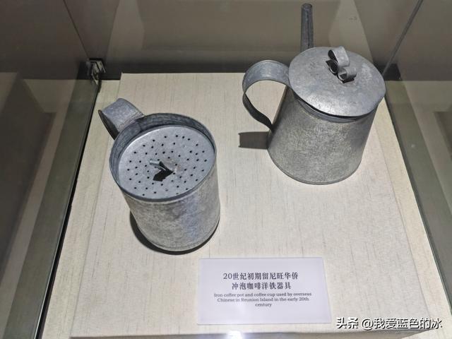 参观梅州市华侨博物馆