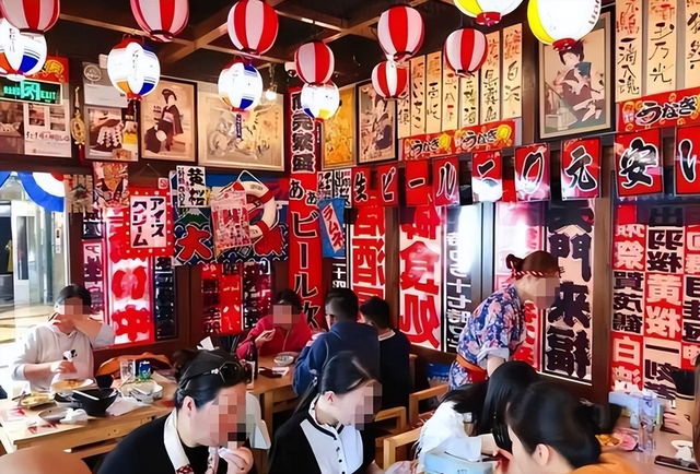 中日目前形势急转直下，如今上海五万日本人，究竟该何去何从