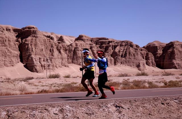 报名费涨至1800元！荒野大赛爆火背后，谁在赚情绪的钱？