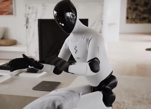 万亿薪酬落地！马斯克押注100万台机器人，扬言让全人类变富？