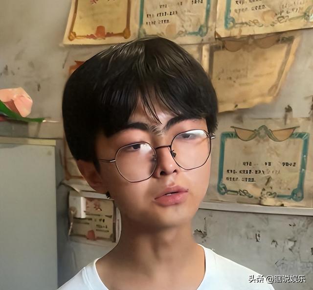 天崩开局，679分寒门贵子考上国防科技大学，恶心的一幕却出现了